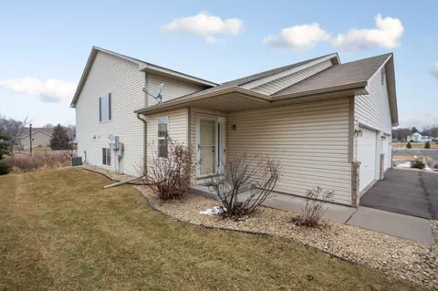 11045 Frankfort Pkwy NE, Saint Michael, MN 55376