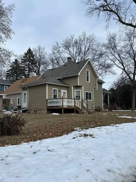 924 5th St SW, Willmar, MN 56201 photo 4