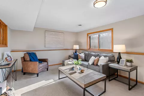 1412 Oster Dr, Eagan, MN 55121 photo 15