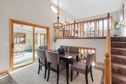 1412 Oster Dr, Eagan, MN 55121 photo 5