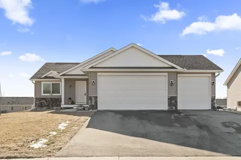 1052 Butternut Ln, Watertown, MN 55388