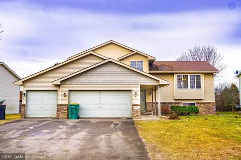 9193 Farmstead Ave, Monticello, MN 55362
