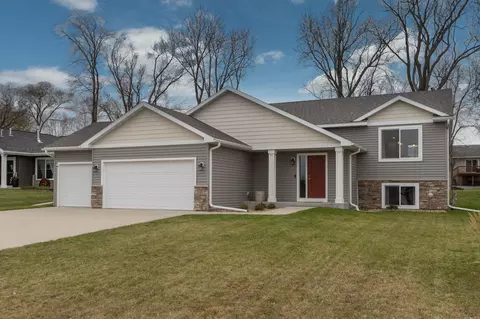181 Golflinks Ave, Zumbrota, MN 55992