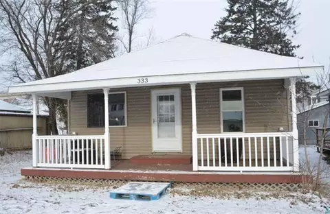 333 Chestnut Ave, Carlton, MN 55718