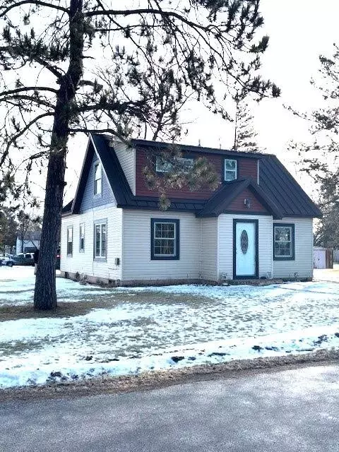 407 N John St, Clarissa, MN 56440