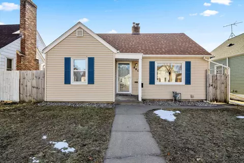 860 Hawthorne Ave E, Saint Paul, MN 55106
