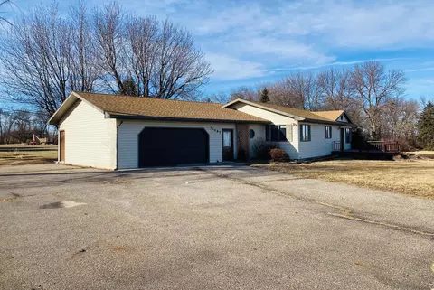 33487 County Road 4, Jeffers, MN 56145