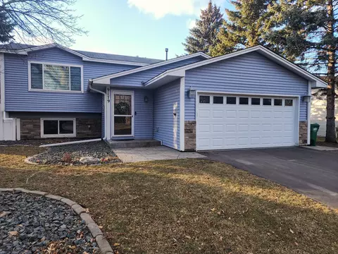 9179 Larch Ln N, Osseo, MN 55369