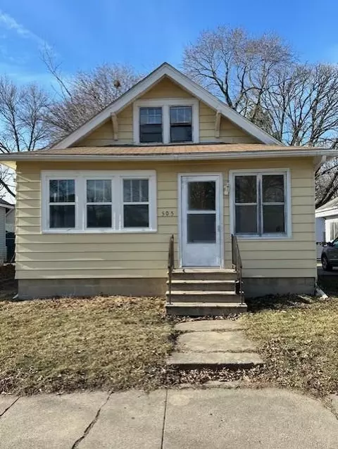 505 11th St NW, Austin, MN 55912