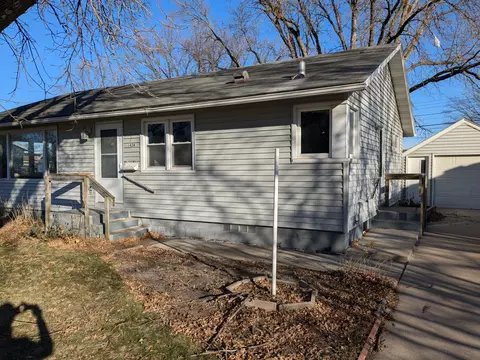 1426 3rd Ave SW, Rochester, MN 55902
