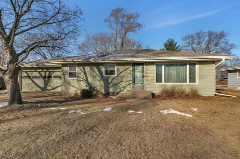 1009 22nd Ave N, Saint Cloud, MN 56303