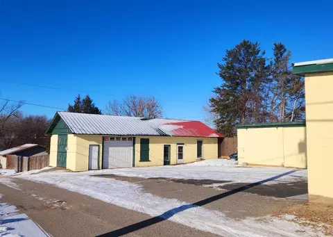 114 3rd Ave, Bovey, MN 55709