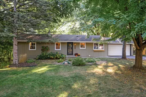 4901 Carleton Rd, Minnetonka, MN 55343