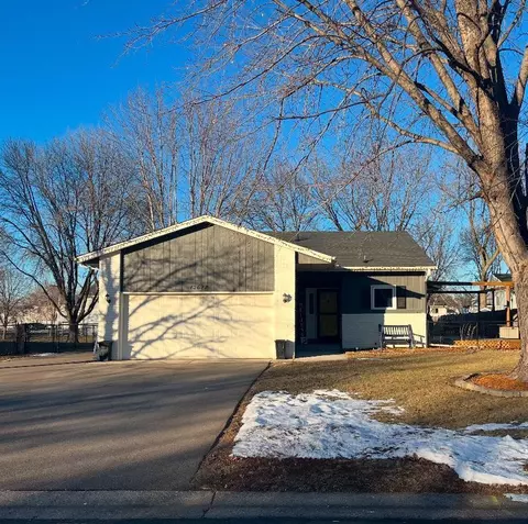 15627 Cornell Trl, Rosemount, MN 55068