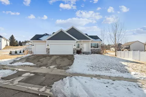 1262 Legacy Pkwy, New Richmond, WI 54017