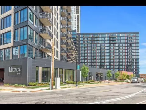 1240 2nd St S #418, Minneapolis, MN 55415