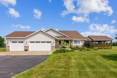 2020 47th St SE, Saint Cloud, MN 56304