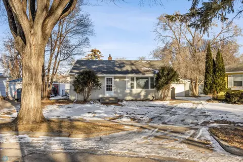 1101 14 12 Ave S, Fargo, ND 58103