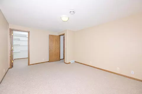 Bedroom - 309 Hickory St, Duluth, MN 55811 photo 5 of 6