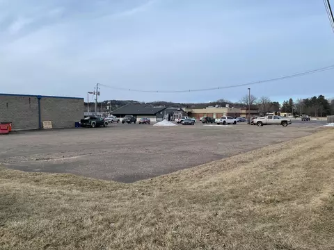 Nnn N Troy, River Falls, WI 54022