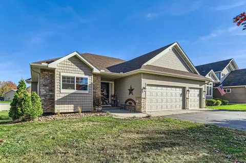 19288 Claremont Dr, Farmington, MN 55024