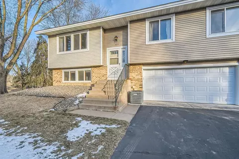 420 96th Ln NE, Blaine, MN 55434