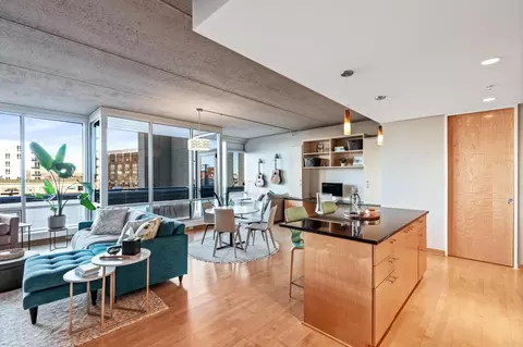 45 University Ave SE #302, Minneapolis, MN 55414
