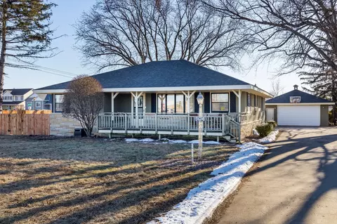 9614 202nd St W, Lakeville, MN 55044