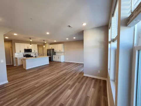 9706 4th St N, Lake Elmo, MN 55042 photo 5