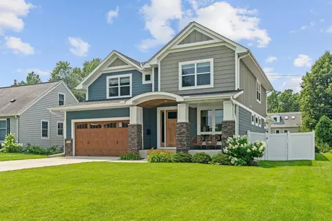 5536 York Ave S, Edina, MN 55410