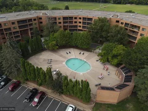 3320 Louisiana Ave S #107, Saint Louis Park, MN 55426