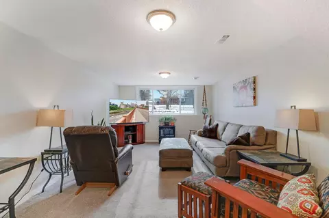 1852 Pumice Pt, Eagan, MN 55122 photo 10