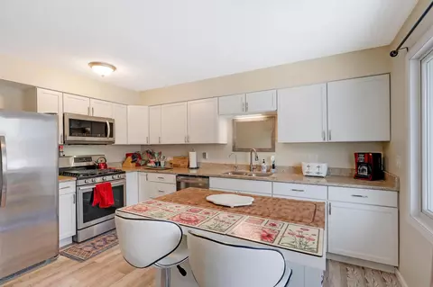 1852 Pumice Pt, Eagan, MN 55122 photo 13