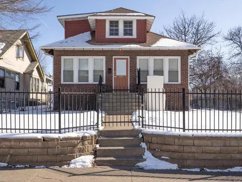 2700 Humboldt Ave N, Minneapolis, MN 55411