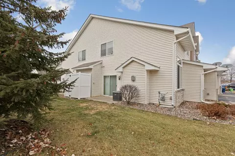 3002 Pinehurst Dr, Faribault, MN 55021 photo 6