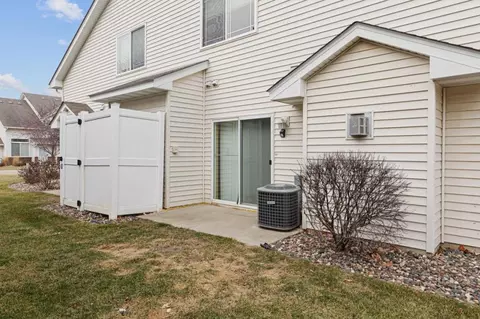 3002 Pinehurst Dr, Faribault, MN 55021 photo 5