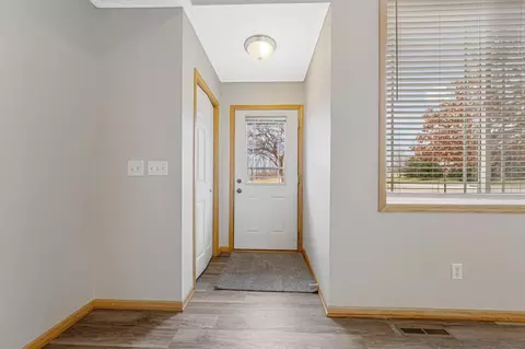 3002 Pinehurst Dr, Faribault, MN 55021 photo 8