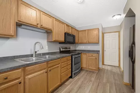 3002 Pinehurst Dr, Faribault, MN 55021 photo 16