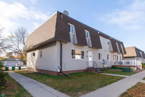 950 5th Ave W #D, West Fargo, ND 58078