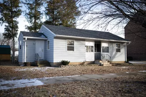 127 Center Ave N, Blooming Prairie, MN 55917
