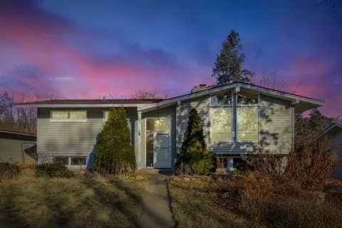 325 Brooks Ave E, Little Canada, MN 55117