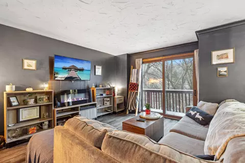 1705 Skyline Dr S, Burnsville, MN 55337