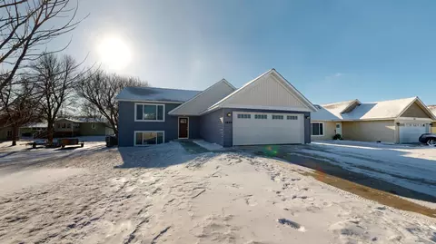 1629 18th Ave NW, Willmar, MN 56201