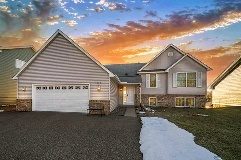 4209 W 144th St, Savage, MN 55378