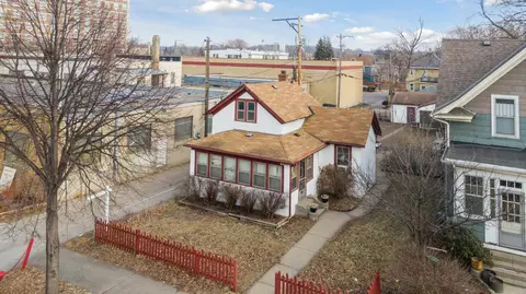 2015 29th Ave S, Minneapolis, MN 55406