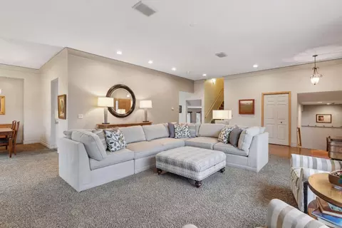 2961 Edward St, Maplewood, MN 55109