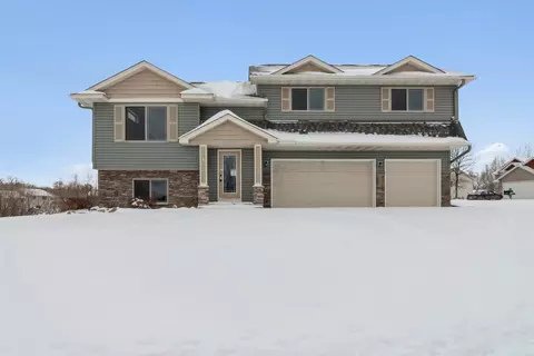 936 Breckenridge Ln, Montrose, MN 55363
