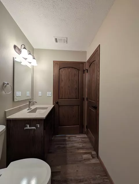 Bath - 106 Front St, Tracy, MN 56175 photo 2 of 2