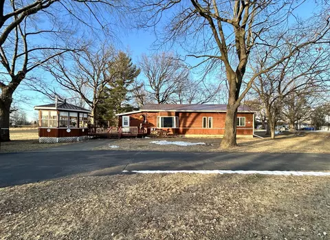 217 N 2nd Ave, Foreston, MN 56330