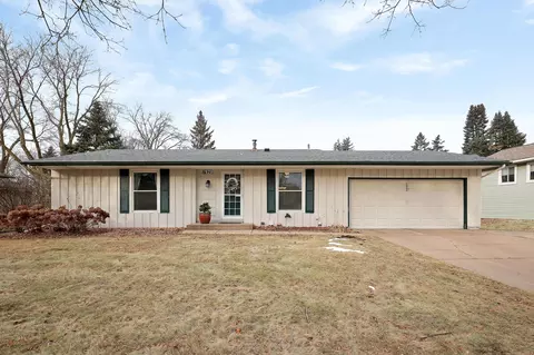 7620 Iverson Ave S, Cottage Grove, MN 55016